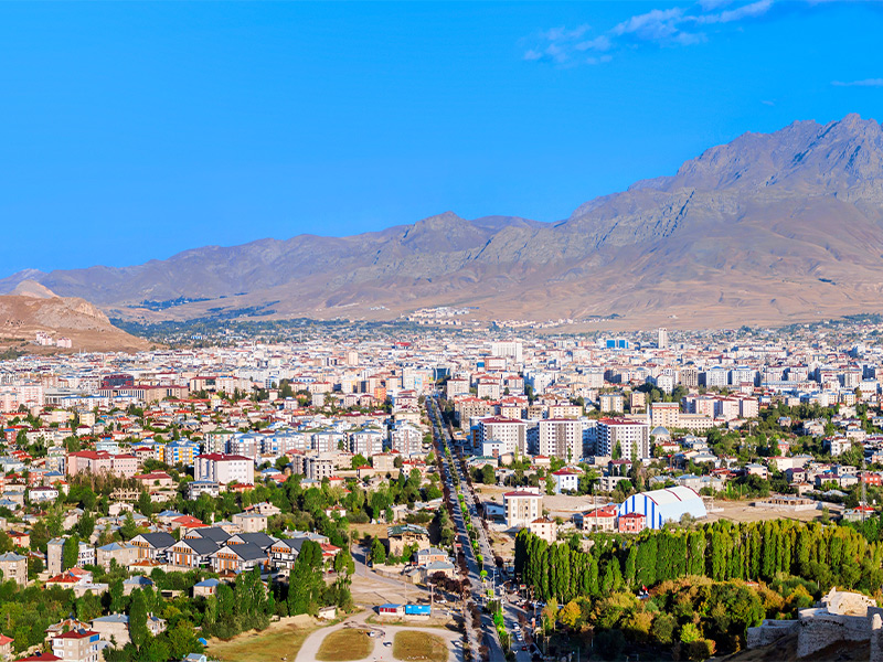 راهنمای سفر به وان - الی گشت