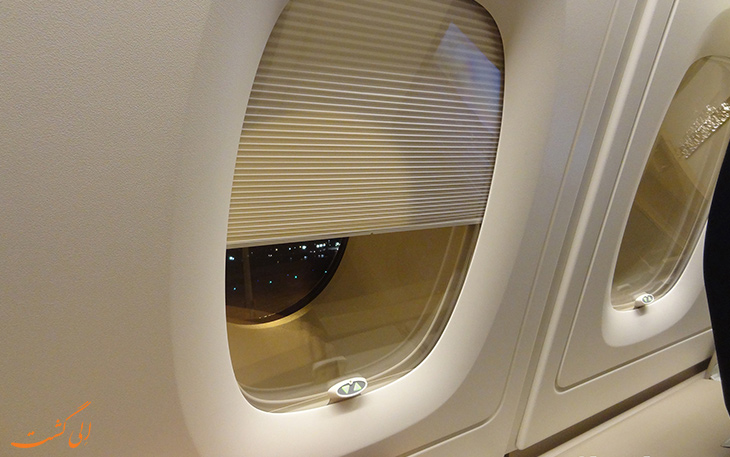 کرکره پنجره هواپیما