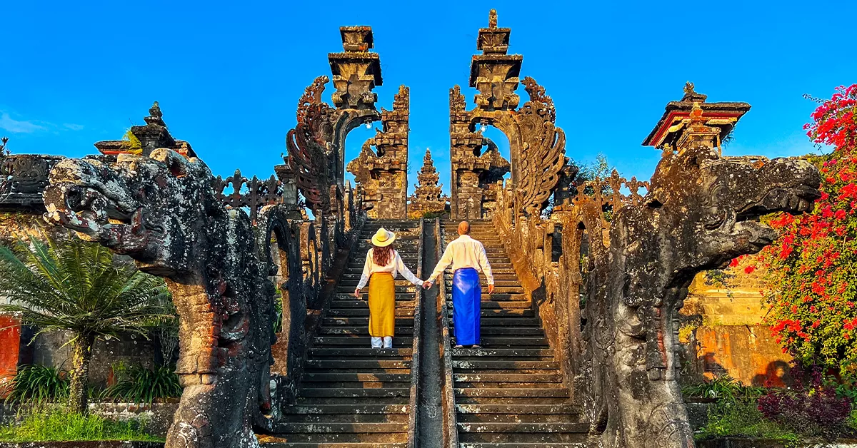 نمای کلی جزیره بالی بهعنوان مقصد گردشگری محبوب