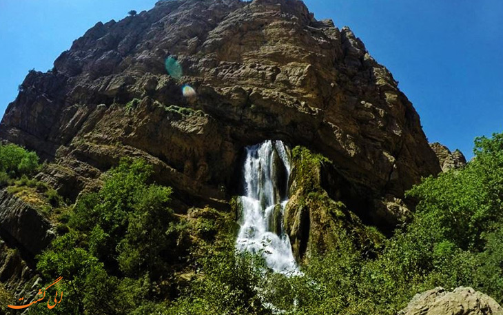 آب سفید عروس آبشارهای ایران