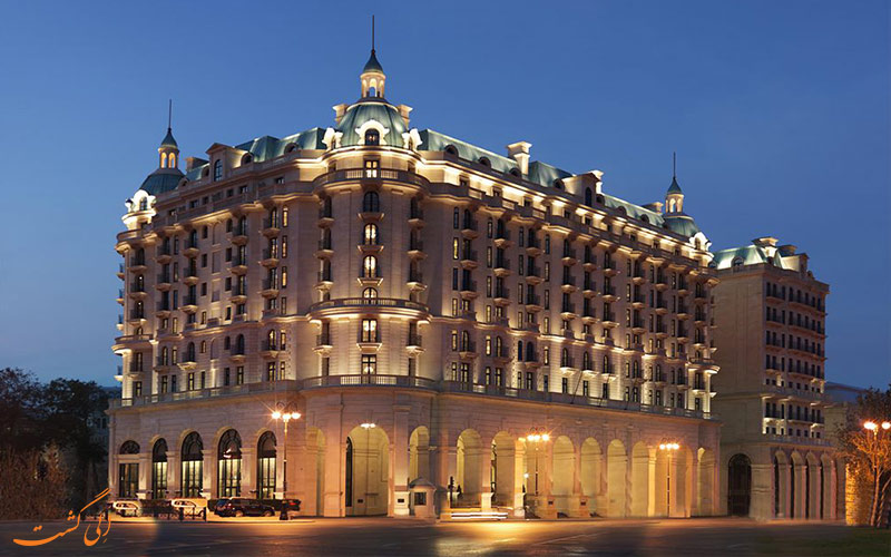 هتل فور سیزنز باکو- نمای هتل در شب