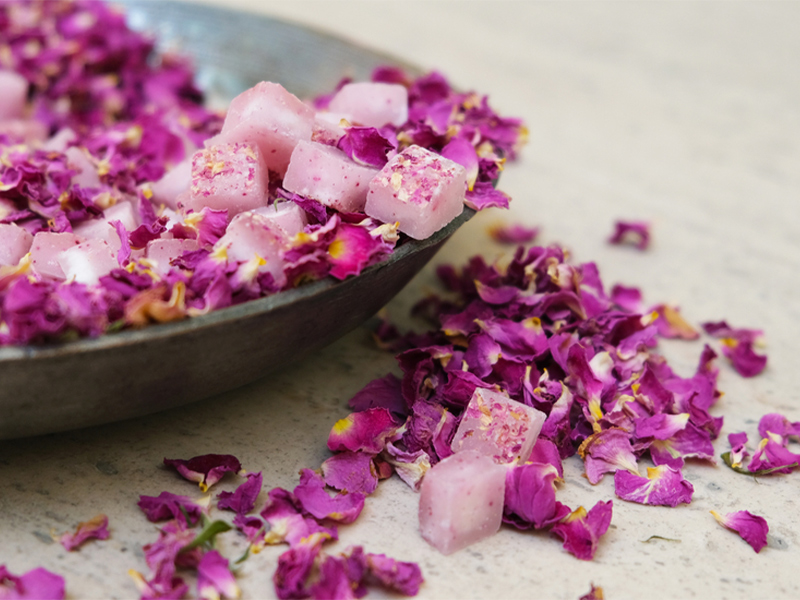 مراحل گلاب گیری - الی گشت