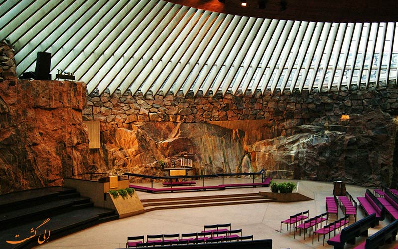 نمای داخلی کلیسای تمپلیاکیو فنلاند