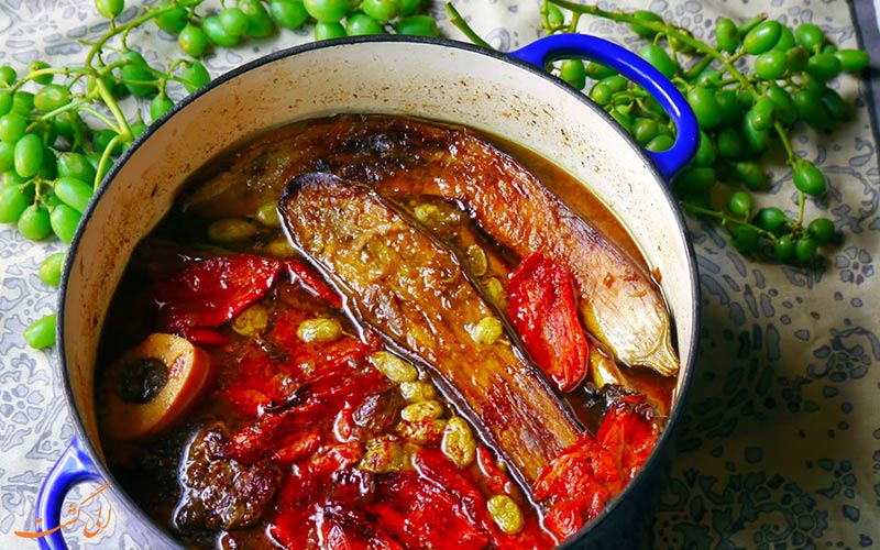 خورشت غوره بادمجان خورشت غوره بادمجان