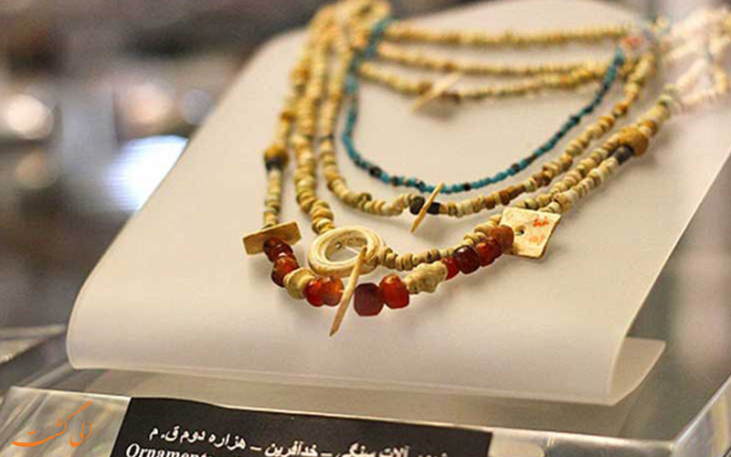 اثار طبقه هم کف
