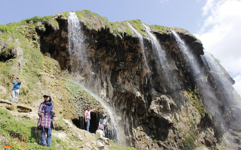 آبشار کمر دوغ آبشار کمر دوغ
