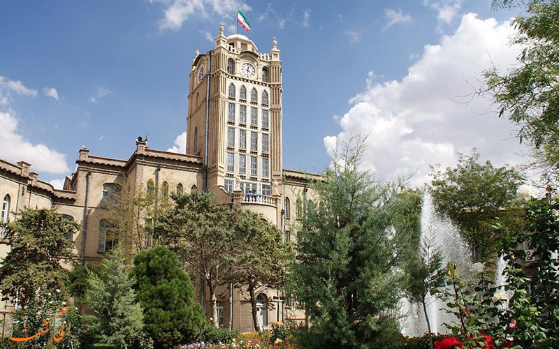 کاخ و موزه‌ ی شهرداری