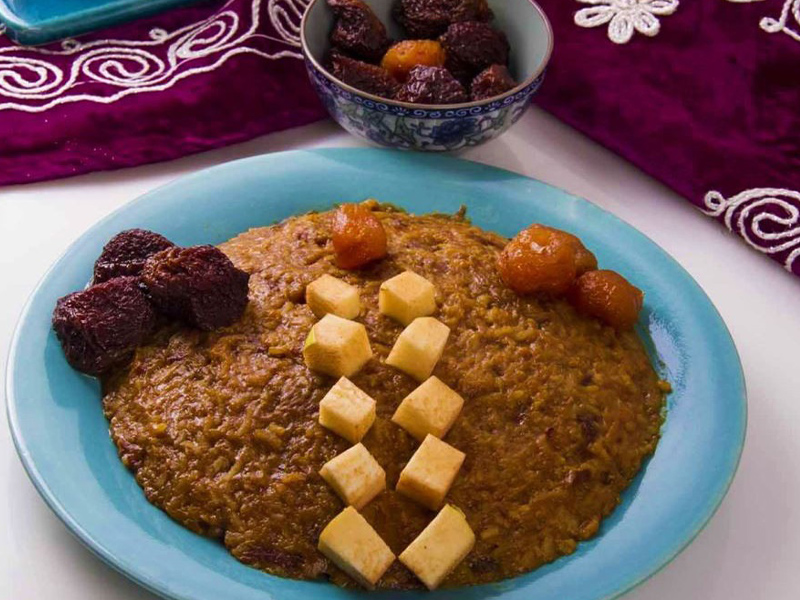 یخمه ترش، یکی از مقوی‌ترین غذاهای سنتی اصفهان - الی گشت