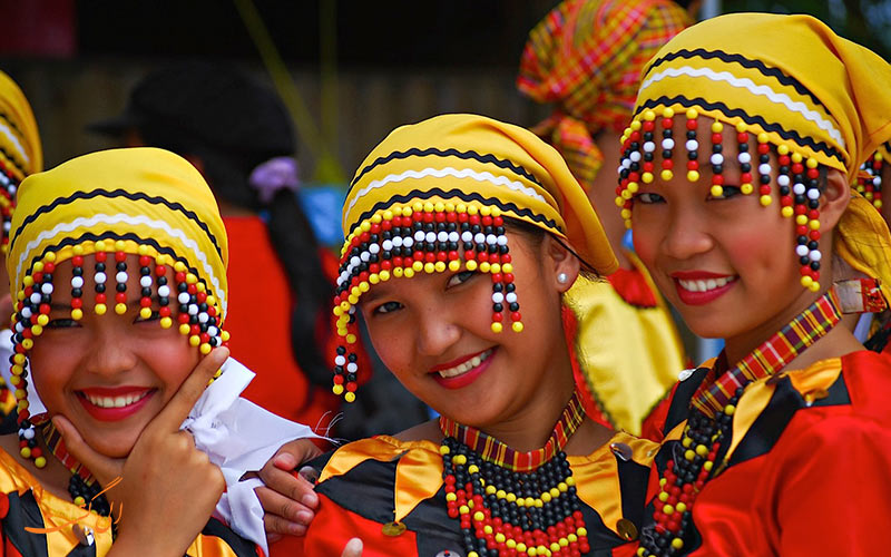 قبایل فیلیپین با سنت های خاص