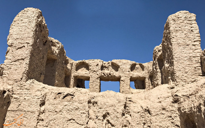 بناهای قلعه رستم بناهای قلعه رستم