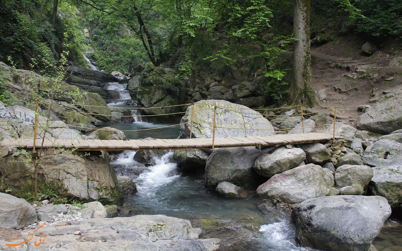 مسیر دسترسی به آبشار اول مسیر دسترسی به آبشار اول