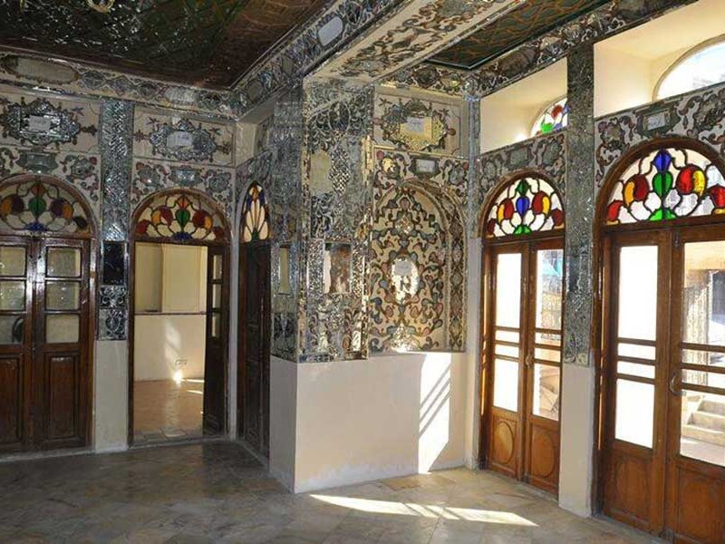 اتاق آیینه در شهرکرد - الی گشت