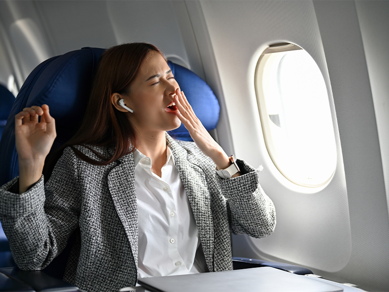 راه های مقابله با گوش درد در هواپیما - الی گشت