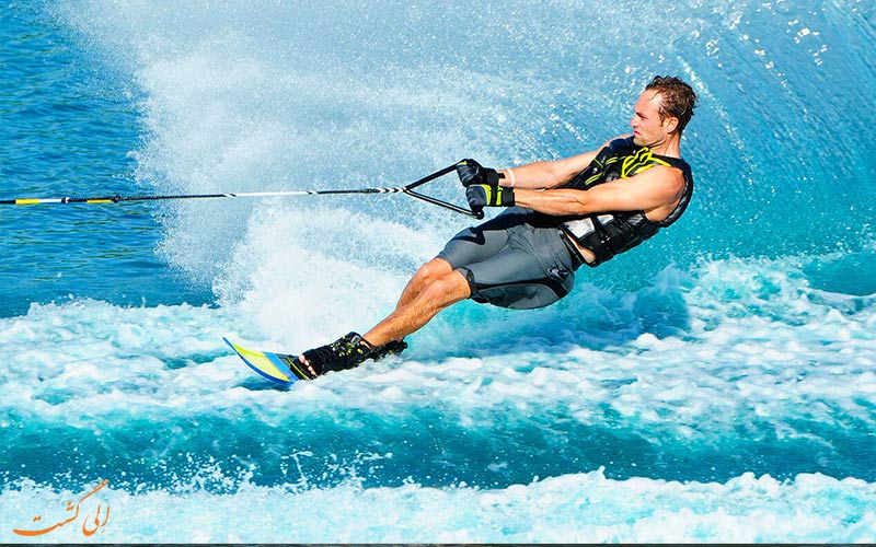 اسکی روی آب | Water Skiing- انواع ورزش های آبی