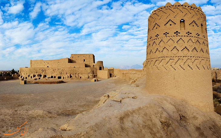 برج-و-باروی-قدیم-شهر برج-و-باروی-قدیم-شهر