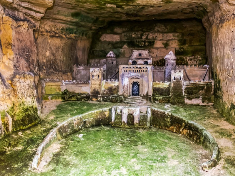 دخمه مردگان پاریس