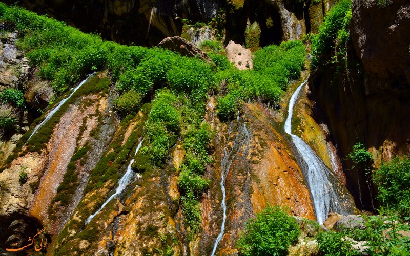 آبشار روستای اخلمد