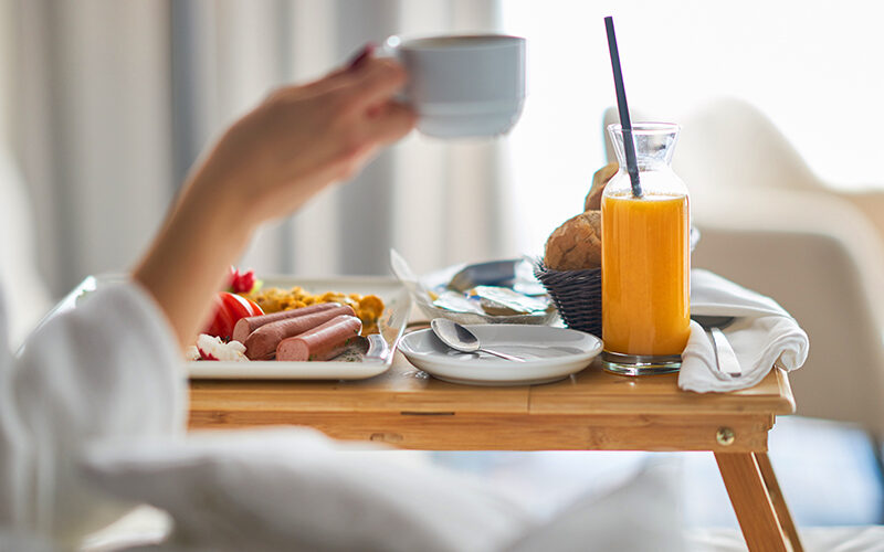صبحانه در هتل