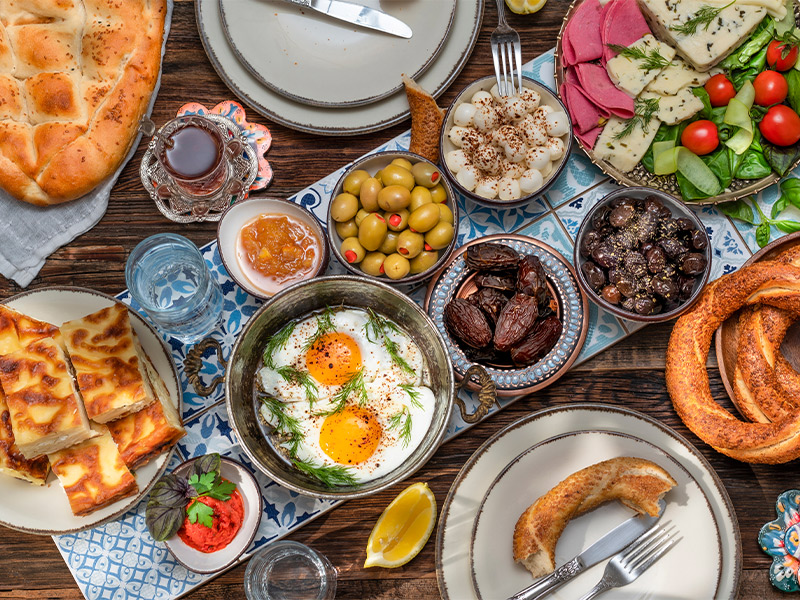 [تصویر:  Delicious-rich-Traditional-Turkish-breakfast.jpg]