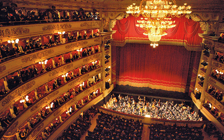 سالن اپرا