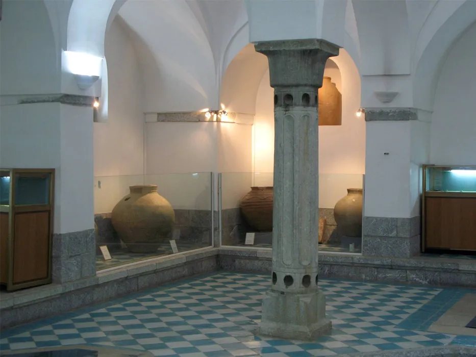 موزه باستان شناسی شهرکرد