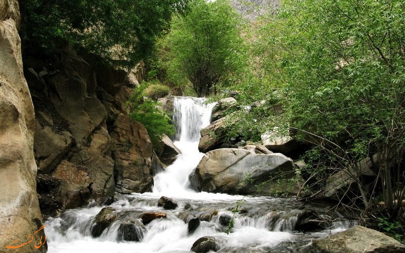 مسیر آبشار زیبای گرینه