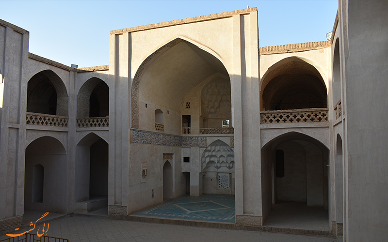 ایوان جنوبی ایوان جنوبی