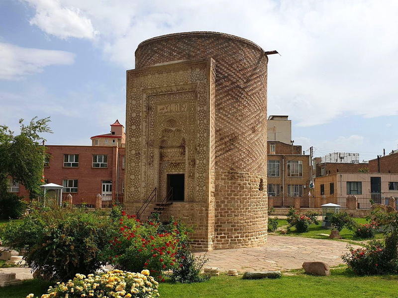 سه گنبد در ارومیه - الی گشت