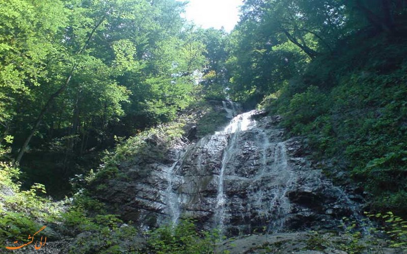 آبشار سنگ بن چشمه