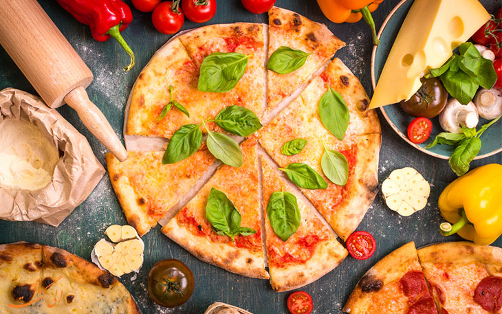 پیتزای ساده ایتالیایی