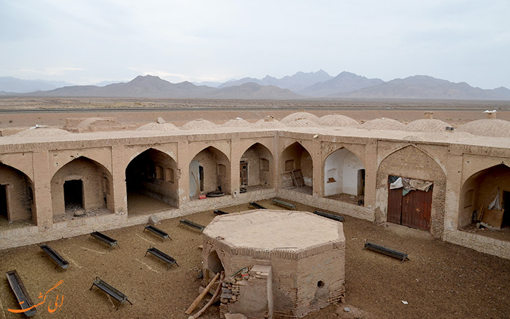کاروانسرا-و-برج-ارجنان
