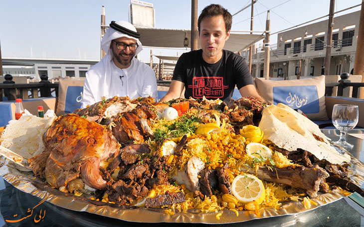 شتر شکم پر شتر شکم پر