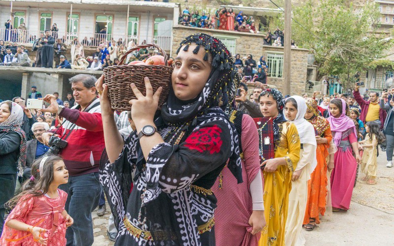 جشنواره انار اورامان جشنواره انار اورامان