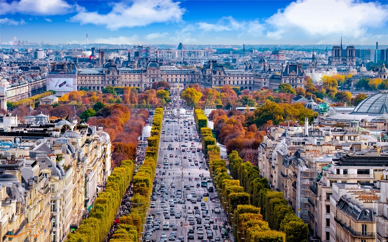 نمای پاریس از بالای طاق نصرت