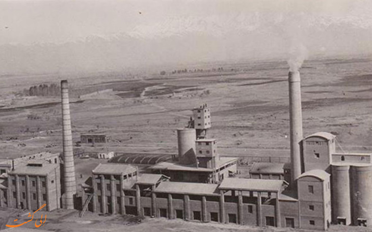 کارخانه سیمان در شهرستان ری