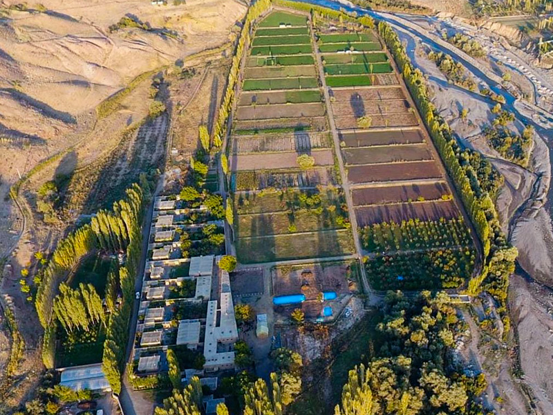 روستای ایستا