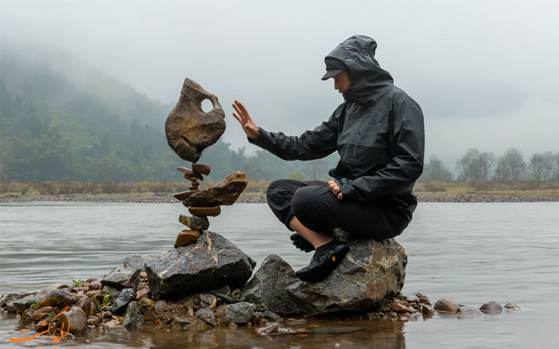 هنرمندان تعادل سنگ ها-سفرهای طبیعت گردی