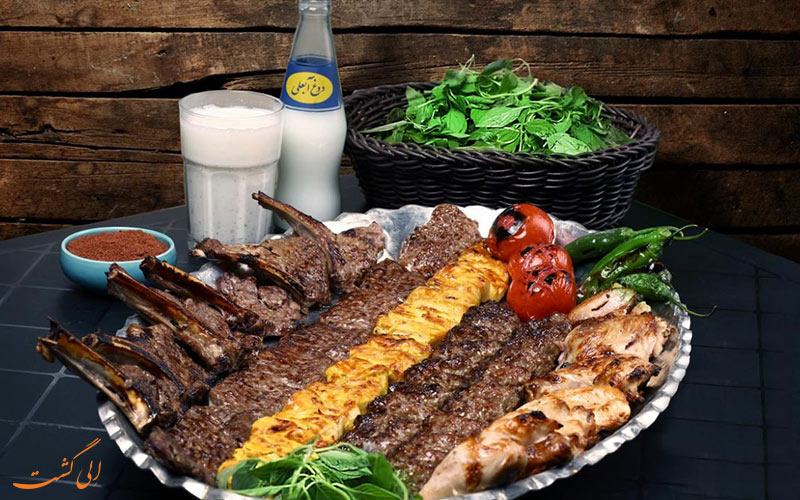 غذا کباب کوبیده از غذاهای خوشمزه ایرانی غذا کباب کوبیده از غذاهای خوشمزه ایرانی