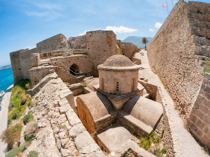 Kyrenia Castle
 - الی گشت