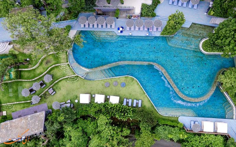 نمای بالای استخرها در هتل سری پانوا پوکت