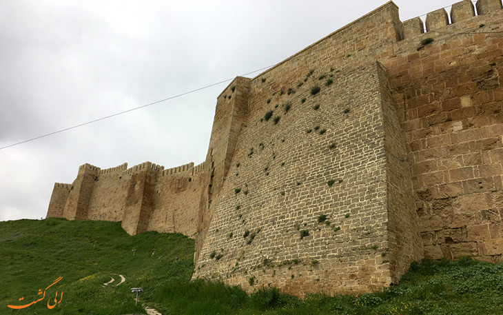 تقویت دیواره ها و ساخت قلعه جدید