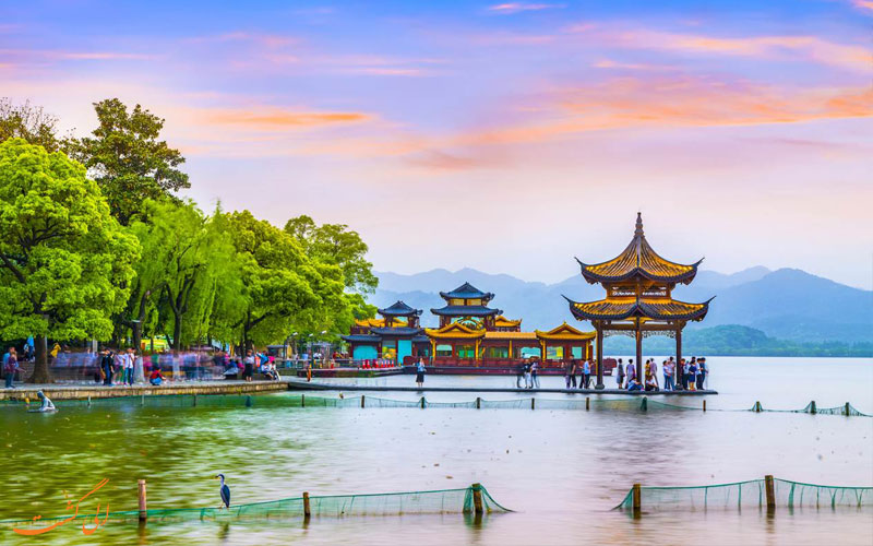 مناظر بی نظیر دریاچه غربی چین