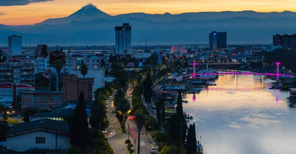 جاهای دیدنی بابلسر در شب