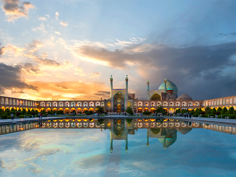 راهنمای سفر به اصفهان ، هر آنچه قبل از سفر باید بدانید!