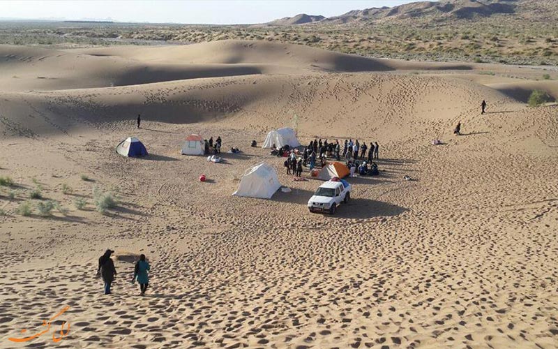 کمپ در خوسف یا کویر خور برای رصد آسمان شب