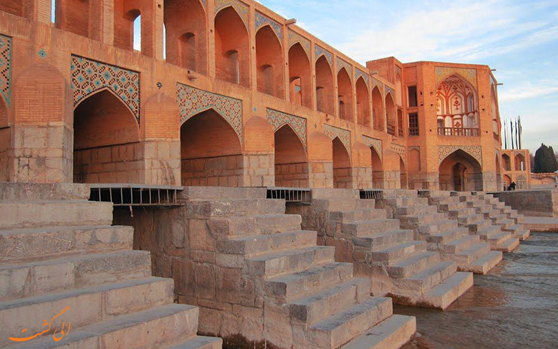 ساختمان بیگ لری