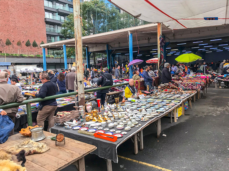 بازار محلی بومونتی