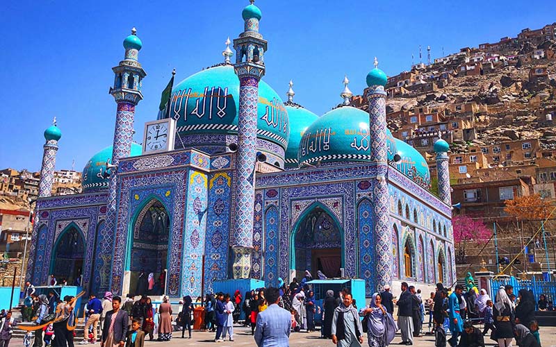 بازدید مسجد سخی کابل در سفر زمینی به هند از ایران