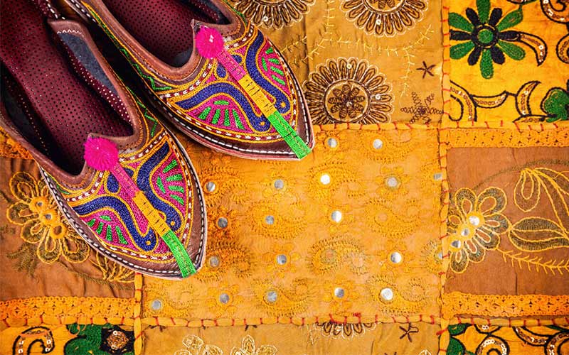 خرید وسایل سفر به هند مانند صندل خرید وسایل سفر به هند مانند صندل