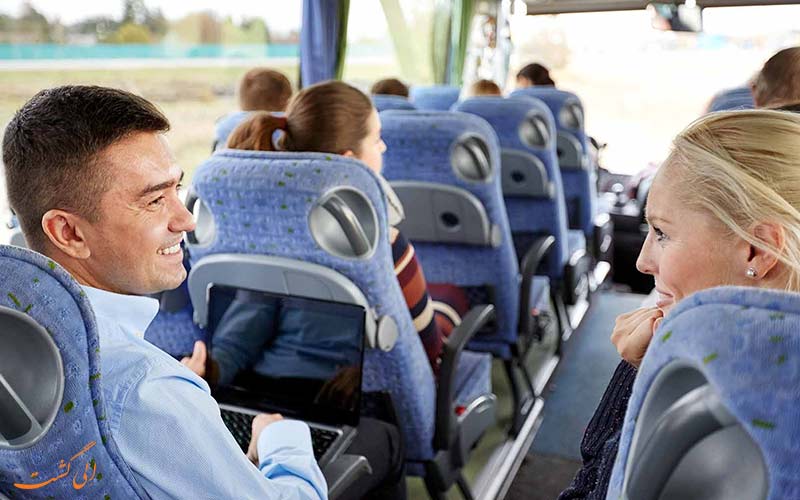 آشنایی با افراد جدید در سفرهای گروهی